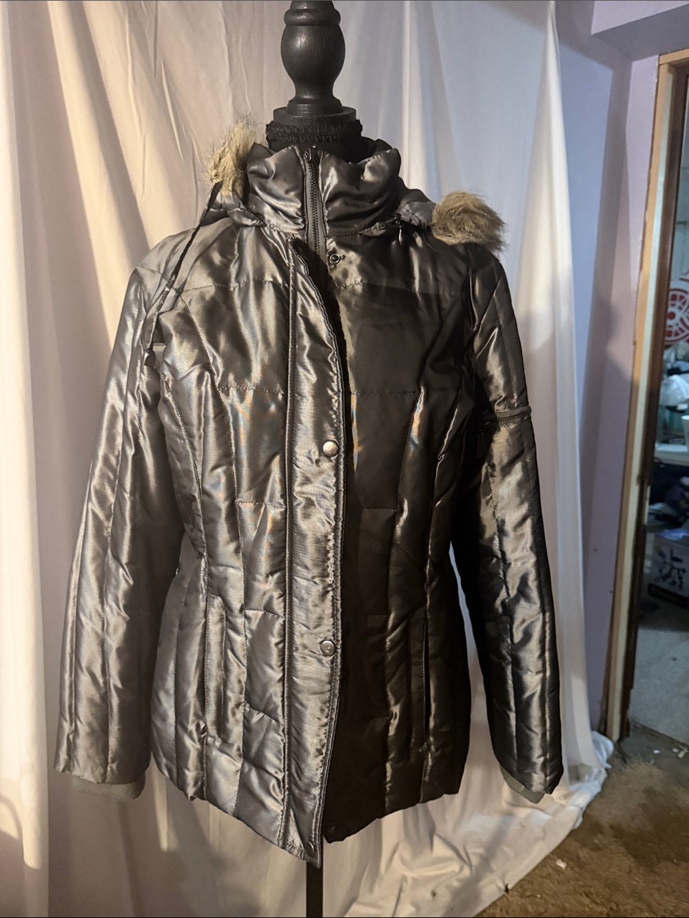 Women's Black Quilted Hooded Puffer Jacket with Faux-Fur Trim